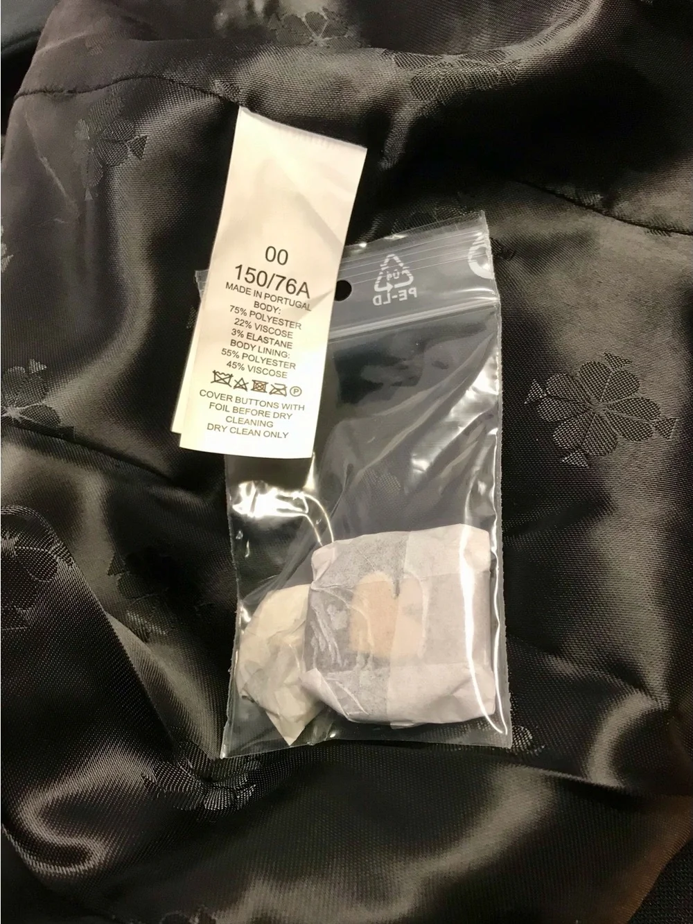 Kate Spade New York Black Trench Coat with contrasting white collar and cuffs 00